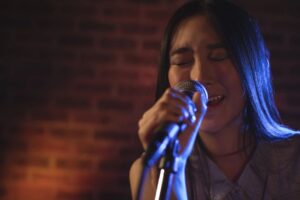 25 easy songs for karaoke night